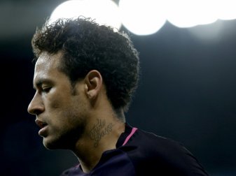 Die Vorwürfe beziehen sich auf Neymars Wechsel 2013 Die Vorwürfe beziehen sich auf Neymars Wechsel 2013