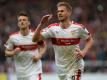 Stuttgarts Simon Terodde (r) bejubelt sein Tor zum 1:0 gegen Aue. Foto: Deniz Calagan