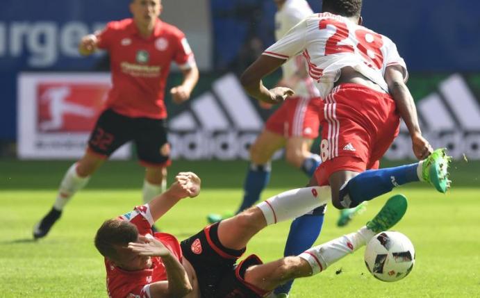 Wer stolpert: Der HSV oder Mainz 05? Foto: Carmen Jaspersen