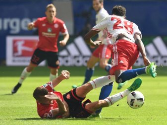 Wer stolpert: Der HSV oder Mainz 05? Foto: Carmen Jaspersen Wer stolpert: Der HSV oder Mainz 05? Foto: Carmen Jaspersen