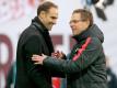 Leipzigs Sportdirektor Ralf Rangnick (r) und Vorstandschef Oliver Mintzlaff wissen, dass sie für die internationale Auftritte in der kommenden Saison aufrüsten müssen. Foto: Jan Woitas