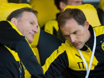 Die Stimmung zwischen BVB-Geschäftsführer Hans-Joachim Watzke (l) und Thomas Tuchel steht nicht zum Besten. Doch ob der Trainer wirklich geht, ist noch unklar. Foto: Guido Kirchner Die Stimmung zwischen BVB-Geschäftsführer Hans-Joachim Watzke (l) und Thomas Tuchel steht nicht zum Besten. Doch ob der Trainer wirklich geht, ist noch unklar. Foto: Guido Kirchner