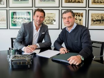 Weidenfeller (Foto links) hat seinen Vertrag verlängert Weidenfeller (Foto links) hat seinen Vertrag verlängert