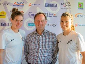 Burger (l.) und Claire (r.) bleiben beim SC Sand