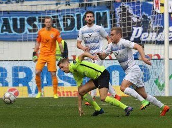 Marc Lorenz (l.) wechselt zum Karlsruher SC Marc Lorenz (l.) wechselt zum Karlsruher SC