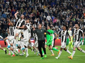 Juventus Turin zum dritten Mal in Folge Pokalsieger Juventus Turin zum dritten Mal in Folge Pokalsieger