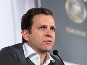 Oliver Bierhoff unterstrich, dass der DFB in Passfragen keinen Druck macht. Foto: Guido Kirchner