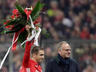 Bayern-Kapitän Philipp Lahm (l) beendet seine Karriere. Foto: Matthias Schrader Bayern-Kapitän Philipp Lahm (l) beendet seine Karriere. Foto: Matthias Schrader