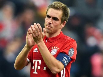 Philipp Lahm lässt seine Zukunft beim FC Bayern offen Philipp Lahm lässt seine Zukunft beim FC Bayern offen