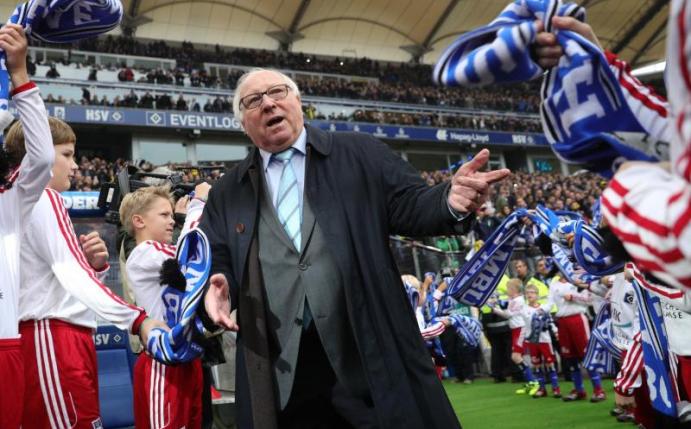 HSV-Idol Uwe Seeler wird sich das Spiel live im Hamburger Volksparkstadion anschauen. Foto: Christian Charisius