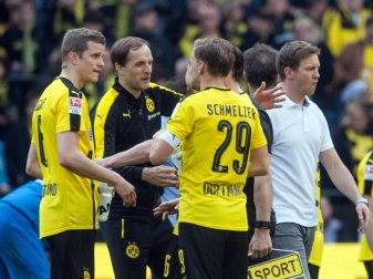 Wer qualifiziert sich direkt für die Champions League? Dortmund oder Hoffenheim? Foto: Bernd Thissen Wer qualifiziert sich direkt für die Champions League? Dortmund oder Hoffenheim? Foto: Bernd Thissen