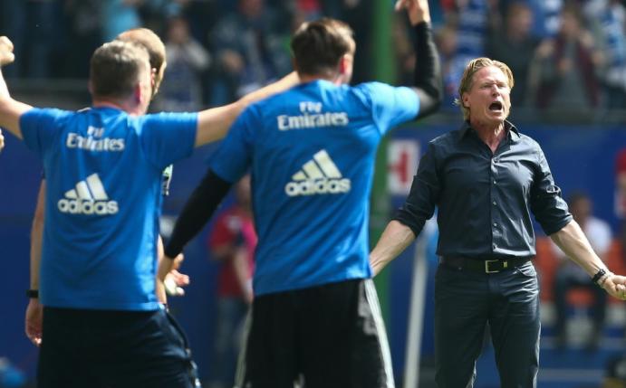 Hamburg schlägt Wolfsburg und hält die Klasse