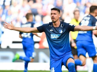 Hoffenheims Sandro Wagner ist immer für einen Spruch gut. Foto: Uwe Anspach Hoffenheims Sandro Wagner ist immer für einen Spruch gut. Foto: Uwe Anspach