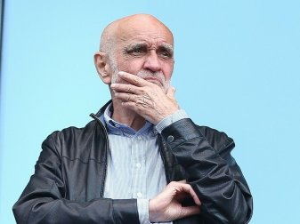 Präsident Martin Kind schließt einen Rückzug vorerst aus