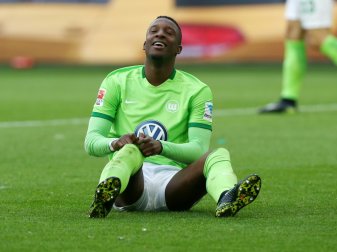 Riechedly Bazoer muss sich einer OP am Knie unterziehen