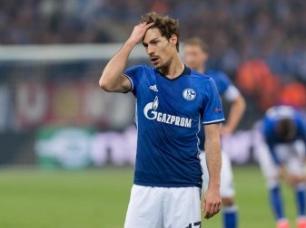 Benjamin Stambouli wurde vom DFB-Sportgericht für zwei Spiele gesperrt. Foto: Guido Kirchner Benjamin Stambouli wurde vom DFB-Sportgericht für zwei Spiele gesperrt. Foto: Guido Kirchner