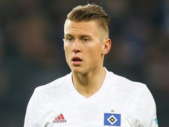 Ostrzolek soll vor einem Wechsel zu Hannover 96 stehen Ostrzolek soll vor einem Wechsel zu Hannover 96 stehen