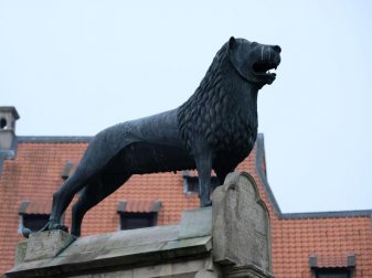 Die Stadt Braunschweig hofft auf die Erstklassigkeit ihrer Fußballer. Foto: Peter Steffen Die Stadt Braunschweig hofft auf die Erstklassigkeit ihrer Fußballer. Foto: Peter Steffen