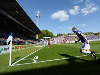 Bundesligaspiel in Darmstadt. Am Böllenfalltor wird kein neues Stadion gebaut. Foto: Arne Dedert Bundesligaspiel in Darmstadt. Am Böllenfalltor wird kein neues Stadion gebaut. Foto: Arne Dedert