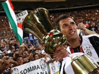 Der kroatische Nationalspieler Mandzukic bleibt bis 2020 Der kroatische Nationalspieler Mandzukic bleibt bis 2020