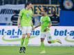 Mario Gomez (l.) schießt den VfL Wolfsburg zum 1:0-Sieg. Foto: Julian Stratenschulte