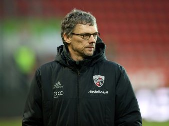 Henke bleibt an Walpurgis' Seite Co-Trainer beim FCI Henke bleibt an Walpurgis' Seite Co-Trainer beim FCI