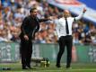 Trainer David Wagner (l) ist mit Huddersfield Town in die Premier League aufgestiegen. Foto: Mike Egerton