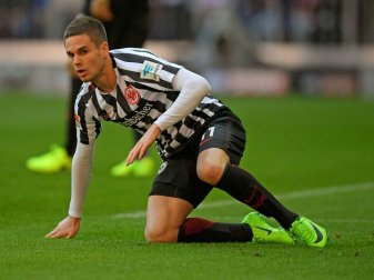 Die Eintracht verlängert mit Mijat Gacinovic bis 2021 Die Eintracht verlängert mit Mijat Gacinovic bis 2021