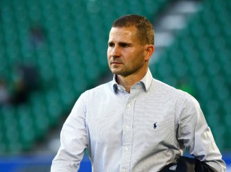 Eintracht Braunschweig verpflichtet drei neue Spieler Eintracht Braunschweig verpflichtet drei neue Spieler