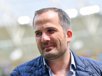 Trainer Manuel Baum fährt mit der Mannschaft wieder ins Trainingslager nach Mals. Foto: Uwe Anspach