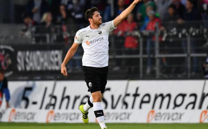 Tim Kister hat beim SV Sandhausen bis 2020 verlängert. Foto: Uwe Anspach