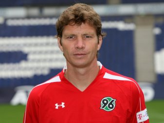 Tarnat spielte von 2004 bis 2009 für Hannover Tarnat spielte von 2004 bis 2009 für Hannover