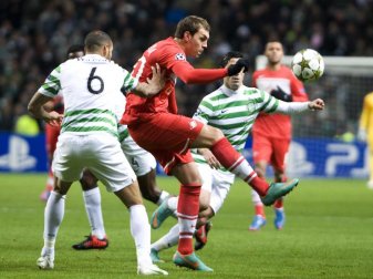 Artjom Dsjuba (M) steht für den Confed Cup nicht zur Verfügung. Foto: Brian Stewart/Archiv Artjom Dsjuba (M) steht für den Confed Cup nicht zur Verfügung. Foto: Brian Stewart/Archiv