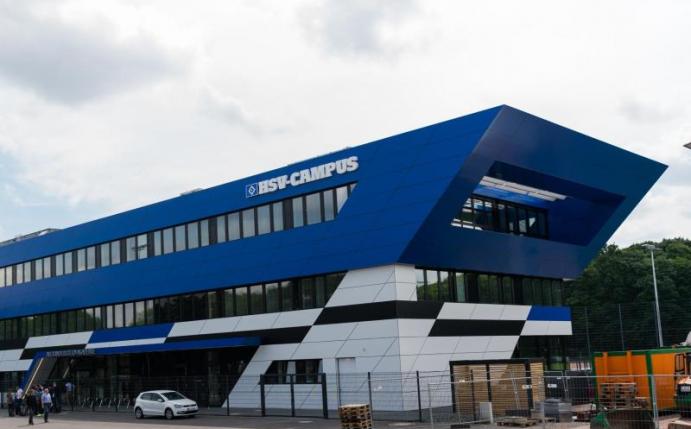 Im neuen Nachwuchsleistungszentrum des Hamburger SV sollen junge Talente gefördert werden. Foto: Christophe Gateau