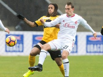 Tobias Schröck (r.) wechselt zum FC Ingolstadt Tobias Schröck (r.) wechselt zum FC Ingolstadt