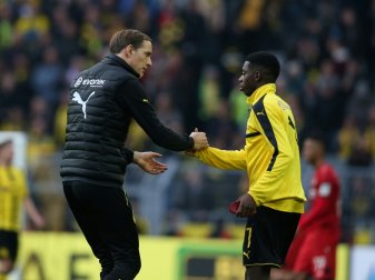 Ousmane Dembélé (r.) mit seinem Ex-Trainer Thomas Tuchel Ousmane Dembélé (r.) mit seinem Ex-Trainer Thomas Tuchel