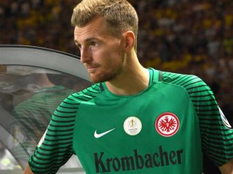 Steht Lukas Hradecky auch in der nächsten Saison noch im Eintracht-Tor? Foto: Arne Dedert Steht Lukas Hradecky auch in der nächsten Saison noch im Eintracht-Tor? Foto: Arne Dedert