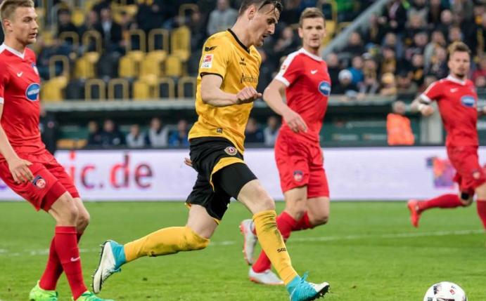Stefan Kutschke (M) gehörte zu den Erfolgsgaranten im Dynamo-Team. Foto: Thomas Eisenhuth