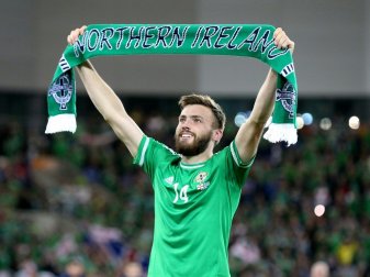 Stuart Dallas bescherte Nordirland den späten Sieg Stuart Dallas bescherte Nordirland den späten Sieg