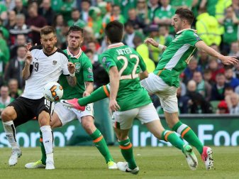 Irland und Österreich trennen sich 1:1 Irland und Österreich trennen sich 1:1