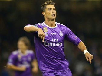 Ronaldo soll etwa 14,7 Millionen Euro hinterzogen haben Ronaldo soll etwa 14,7 Millionen Euro hinterzogen haben