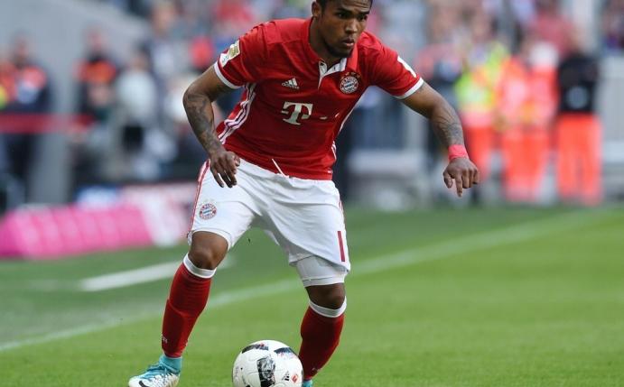 Juve buhlt angeblich um Douglas Costa