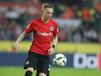 Wolf trägt auch kommende Saison das Trikot der Eintracht Wolf trägt auch kommende Saison das Trikot der Eintracht