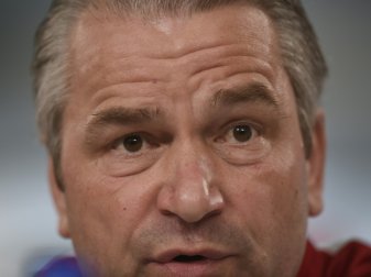 Ungarns Verband hält nach Aus in WM-Quali an Storck fest Ungarns Verband hält nach Aus in WM-Quali an Storck fest