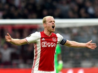 Ajax-Kapitän Klaassen unterschreibt bei Everton bis 2022 Ajax-Kapitän Klaassen unterschreibt bei Everton bis 2022