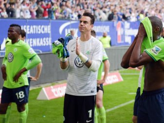 Torwart Diego Benaglio (M.) wird Wolfsburg verlassen. Foto: Axel Heimken