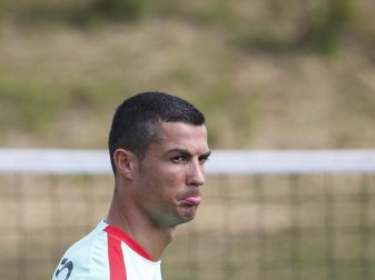 Cristiano Ronaldo soll nach einer Anzeige der Staatsanwaltschaft zwischen 2011 und 2014 gut 14,7 Millionen Euro an Steuern hinterzogen haben. Foto: Filipe Amorim Cristiano Ronaldo soll nach einer Anzeige der Staatsanwaltschaft zwischen 2011 und 2014 gut 14,7 Millionen Euro an Steuern hinterzogen haben. Foto: Filipe Amorim