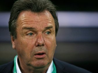 Heribert Bruchhagen weist Kühne-Kritik zurück Heribert Bruchhagen weist Kühne-Kritik zurück