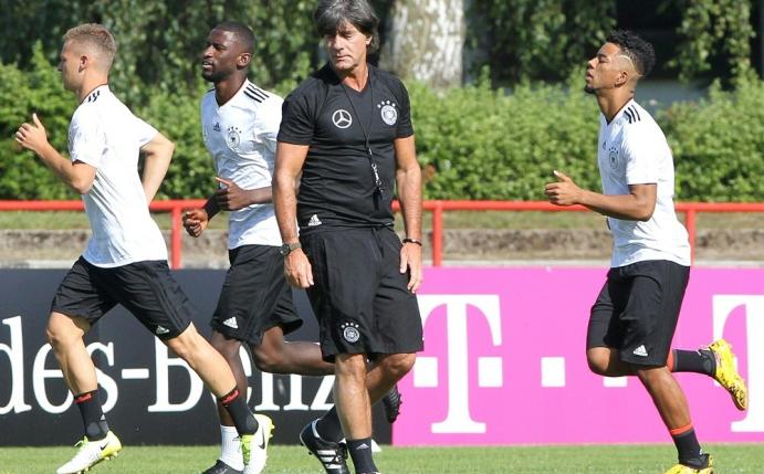 Joachim Löw setzt auf Draxler und Mustafi