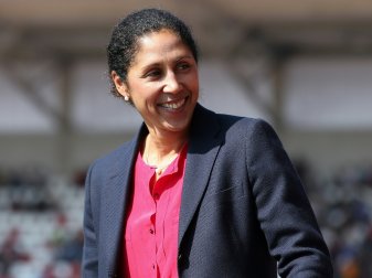 Jones ist hochzufrieden mit ihren Nationalspielerinnen Jones ist hochzufrieden mit ihren Nationalspielerinnen